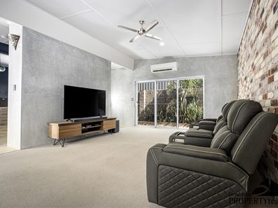 8A Catherine Street, Bluff Point WA 6530