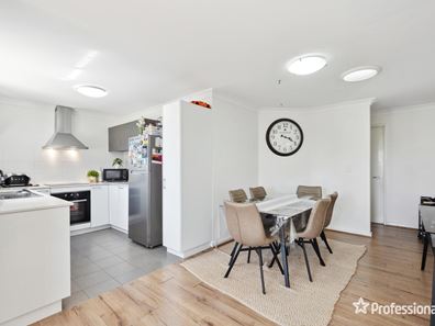 42/18 Whitlock Road, Queens Park WA 6107