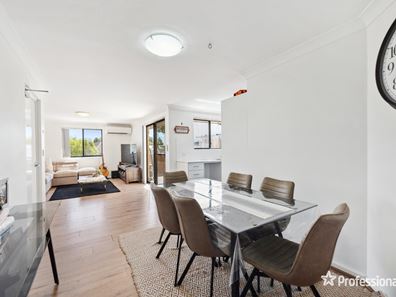 42/18 Whitlock Road, Queens Park WA 6107