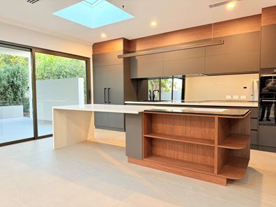11 Woodall Ramble, Booragoon WA 6154