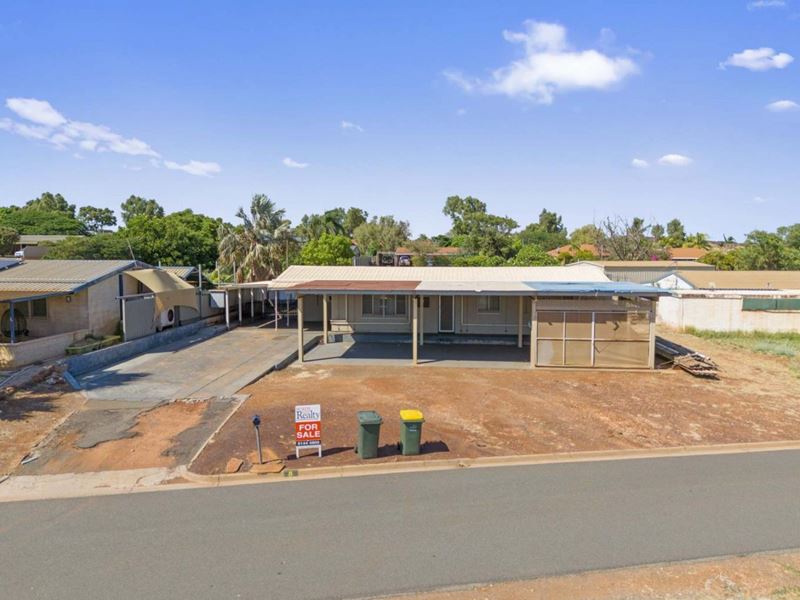 8 Lockyer Crescent, Dampier WA 6713