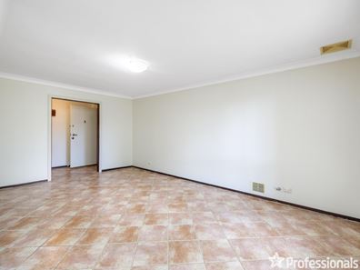 52 Akebia Way, Forrestfield WA 6058