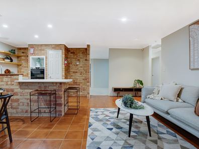 6 Allanson Retreat, Gwelup WA 6018