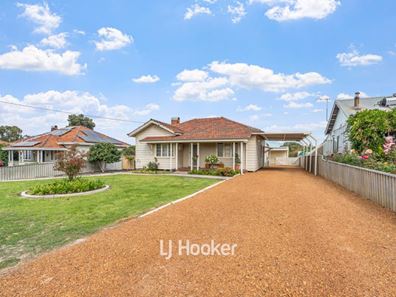 15 Deakin Street, Collie WA 6225