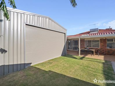 1 Mandon Street, Forrestfield WA 6058