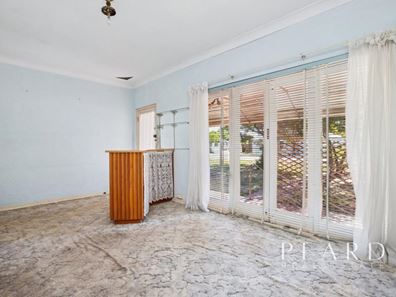 4 Clancy Way, Thornlie WA 6108