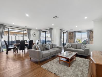 38 Yellowtail Grove, Beeliar WA 6164