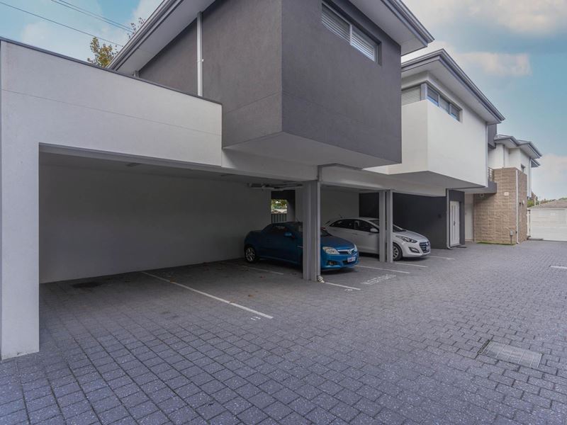 8/2 Croesus Street, Morley
