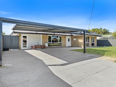 24 Kurrawa Street, Hillman WA 6168