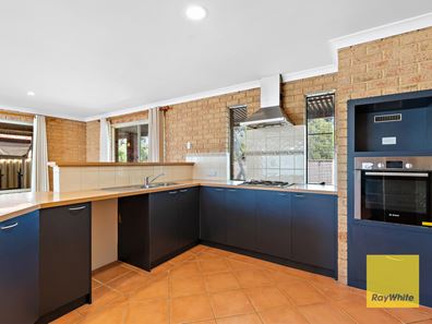 29 Rosewood Lane, Thornlie WA 6108