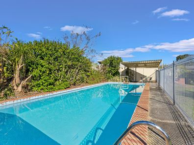 18 Charterhouse Close, East Bunbury WA 6230