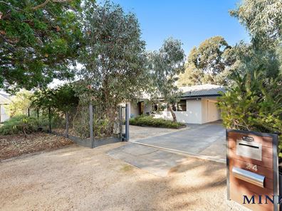 24 Burran Court, Armadale WA 6112