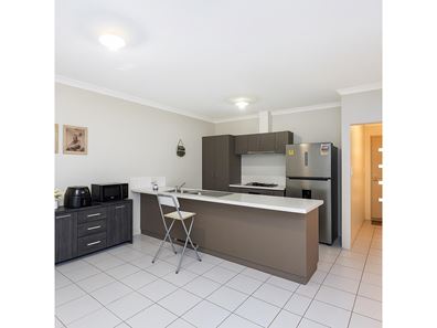 62B Amherst Road, Canning Vale WA 6155