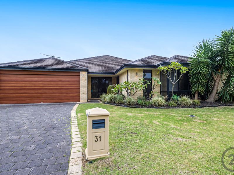 31 Malata Ridge, Lakelands WA 6180