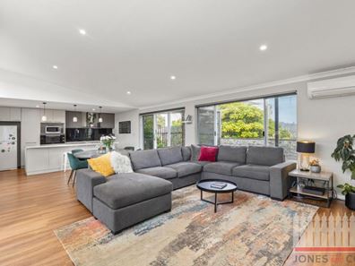 11 Cottingley Place, Swan View WA 6056