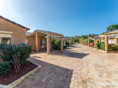 2/316 Streich Ave, Armadale WA 6112