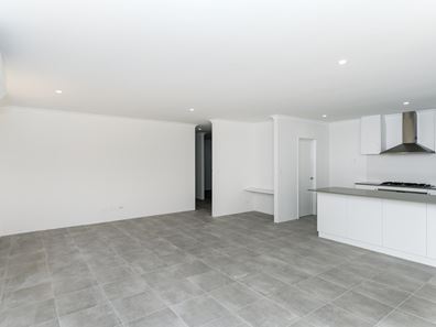 5 Hearson Avenue, Eglinton WA 6034