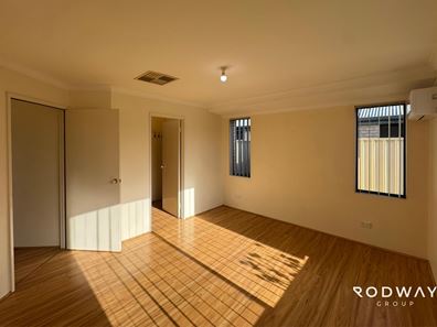 33A Lyrebird Loop, Seville Grove WA 6112