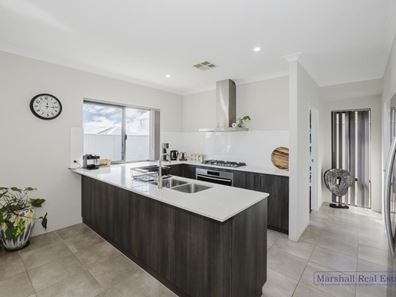 6 Gamboge Street, Eglinton WA 6034