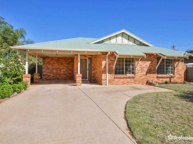 2/5 Hicks Road, Hannans WA 6430