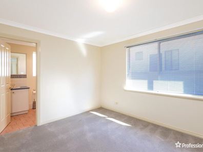 2/5 Hicks Road, Hannans WA 6430