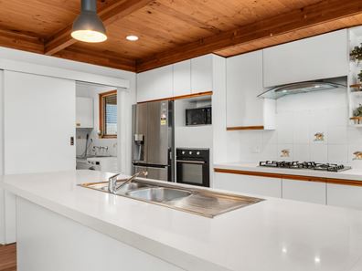 10 Hawk Grove, Willetton WA 6155