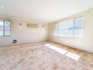 56 Kingsbridge Road, Warnbro WA 6169