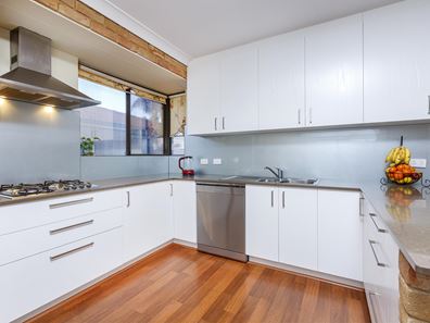 55 Kilkenny Circle, Waterford WA 6152
