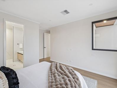 34C Reynolds Rd, Applecross WA 6153