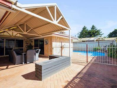 22 Sheridan Way, Port Kennedy WA 6172