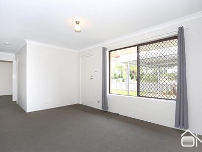 114 Strawberry Drive, Seville Grove WA 6112