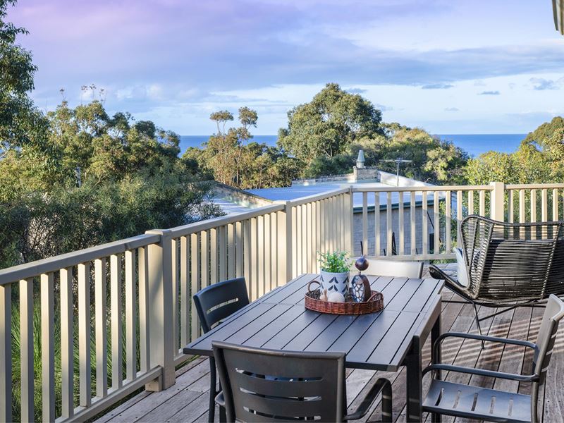 2 Otranto Close, Eagle Bay WA 6281