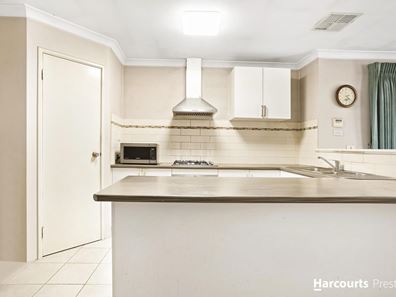 2/31 Lakey Street, Southern River WA 6110