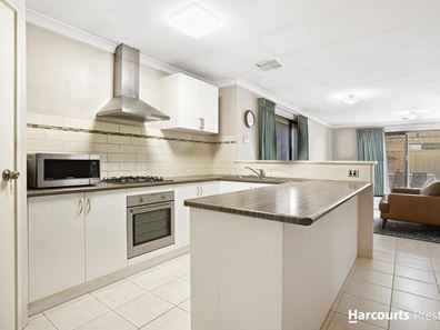 2/31 Lakey Street, Southern River WA 6110