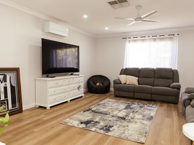 5 Lewis Way, Merredin WA 6415