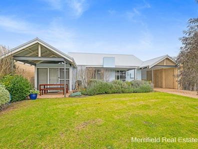 26 Barry Court, Collingwood Park WA 6330