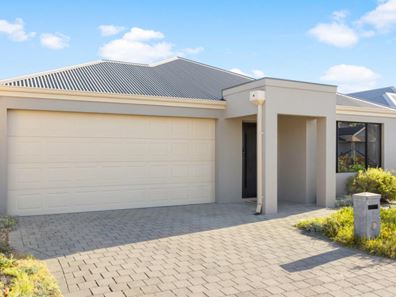 5 Rochdale Circle, Meadow Springs WA 6210
