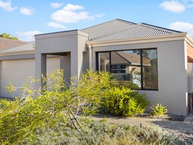 5 Rochdale Circle, Meadow Springs WA 6210
