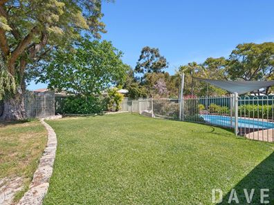 16 Edna Way, Duncraig WA 6023