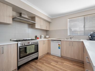 2/17 Kuwarra Lane, Karlkurla WA 6430