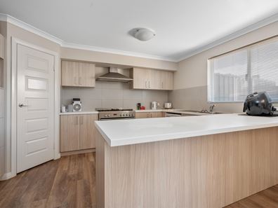 2/17 Kuwarra Lane, Karlkurla WA 6430