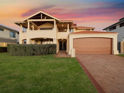 19 Cobblestones Circuit, Secret Harbour WA 6173