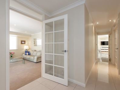 1 Drinan Place, Hillarys WA 6025