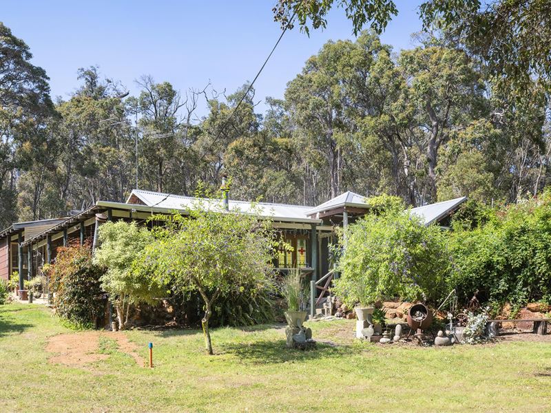 4 Rickett Road, Cowaramup WA 6284