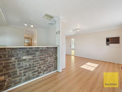 4B Griffiths Street, Kelmscott WA 6111