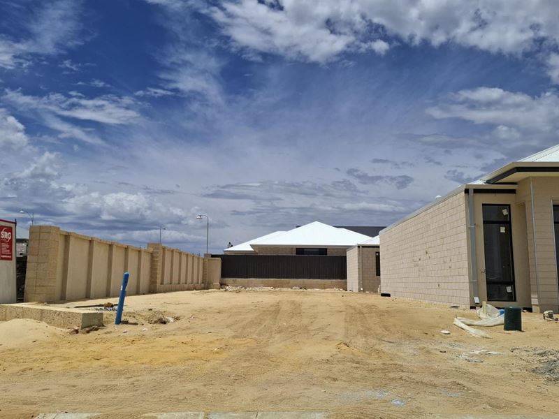 5 Napoli Way, Mindarie WA 6030