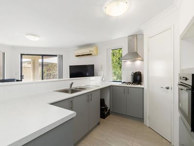 9C Friar Road, Armadale WA 6112