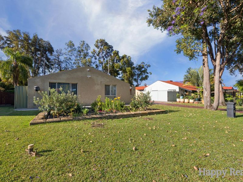 5 Grenadier Drive, Thornlie WA 6108