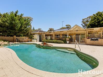 3 Laidley Way, Greenfields WA 6210