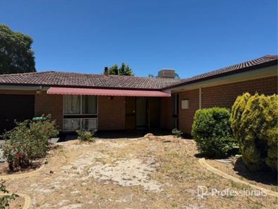 4 Carleton Crescent, Forrestfield WA 6058